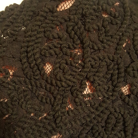 Top - Picture 2 of 4